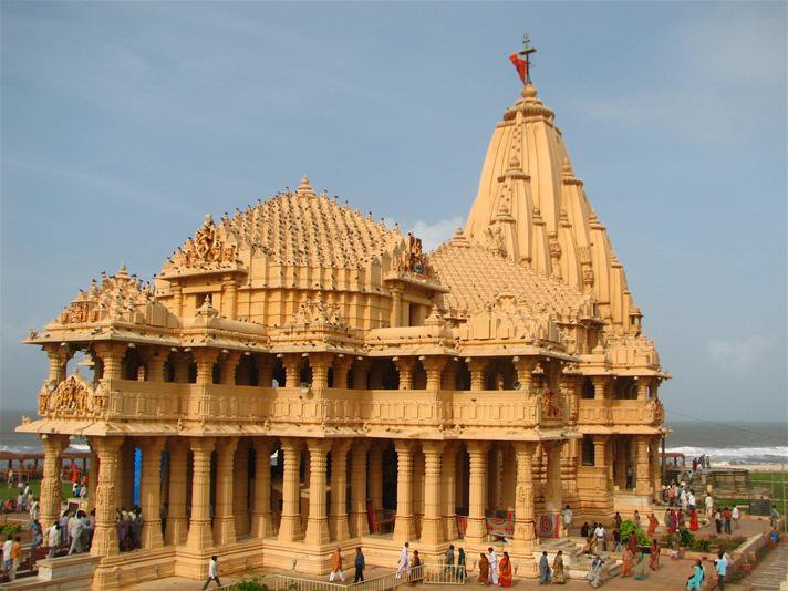 nearest railway station to somnath temple