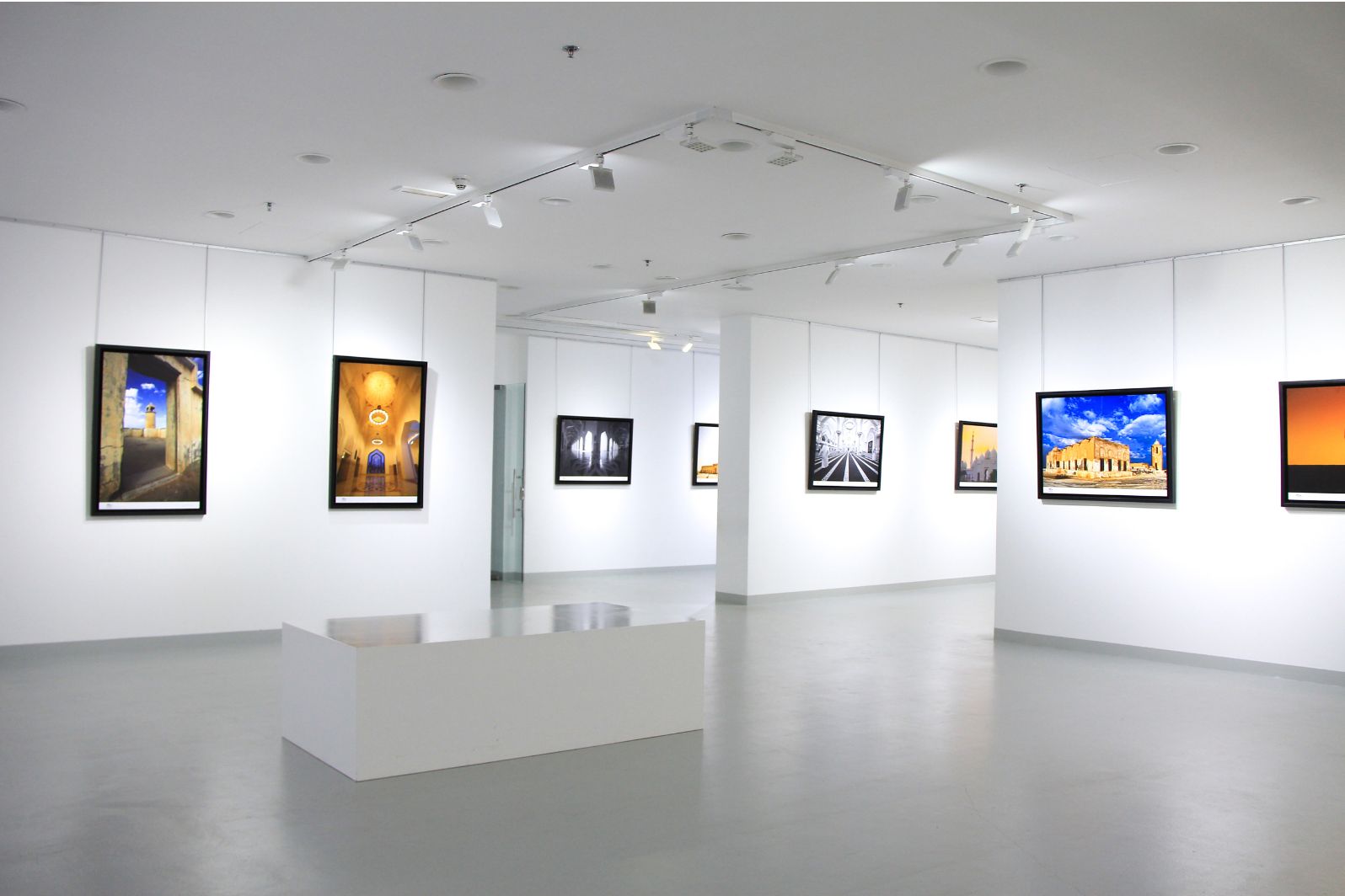 art gallery